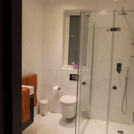 דירה Luxury Seafront With Valletta Views סליאמה