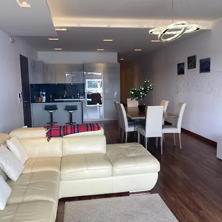 Apartment Luxury Seafront With Valletta Views Sliema