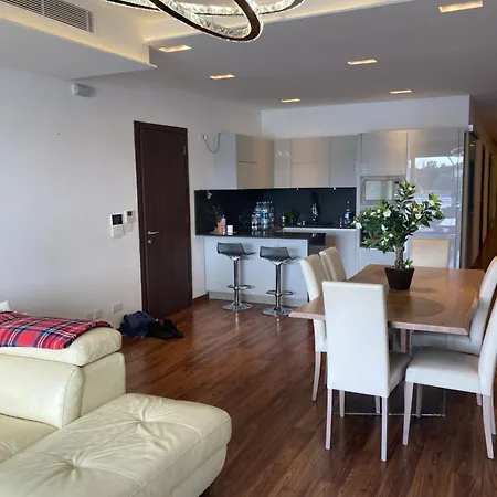 Luxury Seafront With Valletta Views Apartment