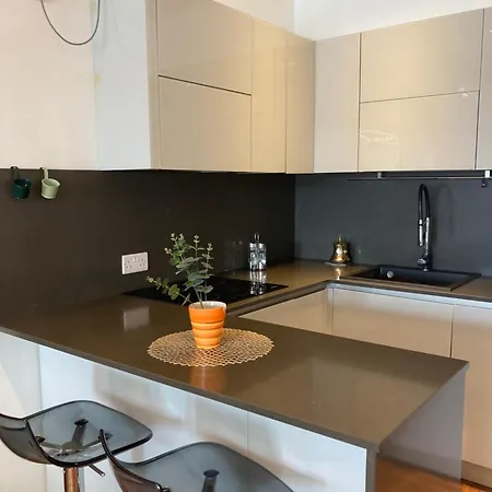 Luxury Seafront With Valletta Views *