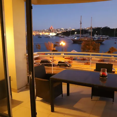 Luxury Seafront With Valletta Views Apartment Sliema