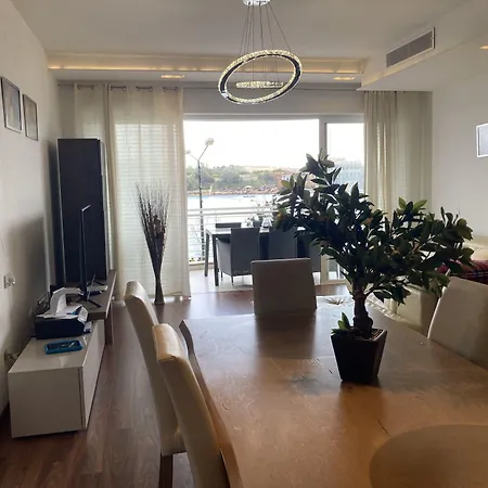 Luxury Seafront With Valletta Views Apartment Sliema