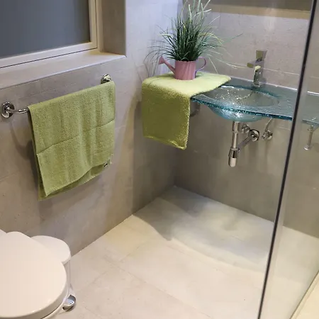 Luxury Seafront With Valletta Views شقة *
